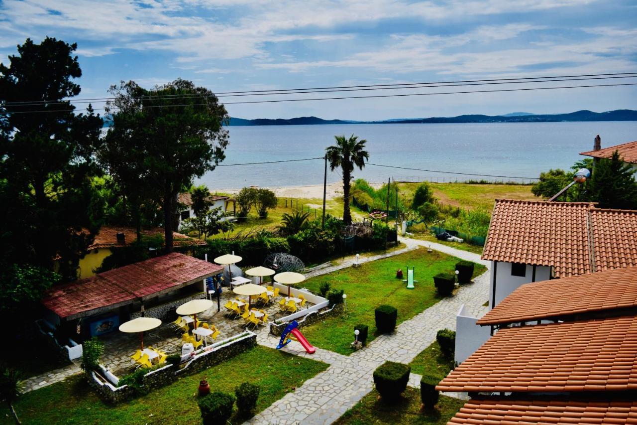Hotel Kari Ouranoupoli Eksteriør billede