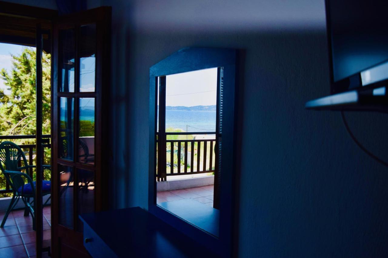 Hotel Kari Ouranoupoli Eksteriør billede