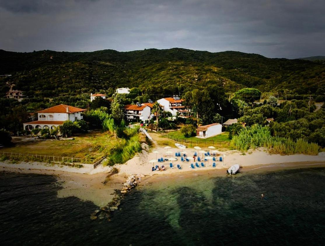 Hotel Kari Ouranoupoli Eksteriør billede