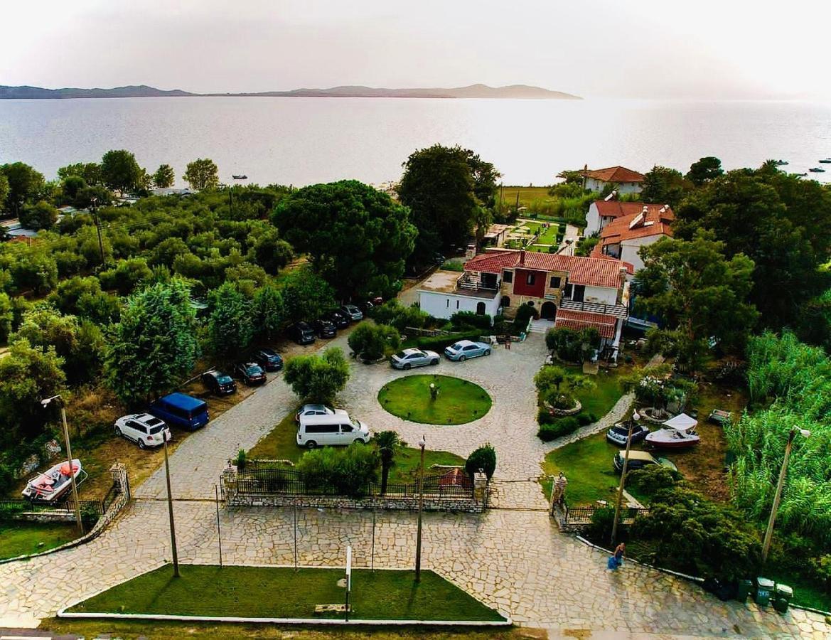 Hotel Kari Ouranoupoli Eksteriør billede